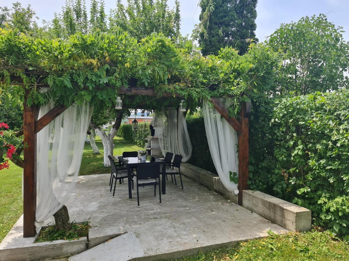 拉科维察House Wisteria别墅 外观 照片